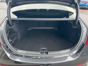 C 300d AMG AHK RFK Ambiente Night SportfahrW