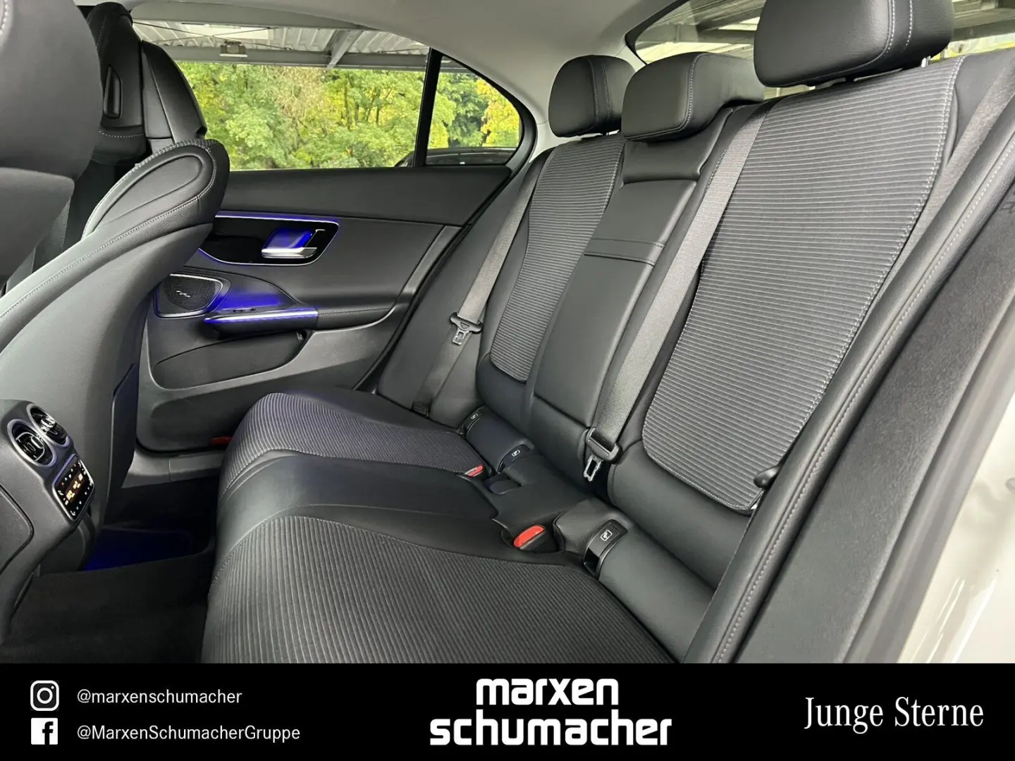 C 300 e AVANTGARDE Night 360  AdvSound Ambiente