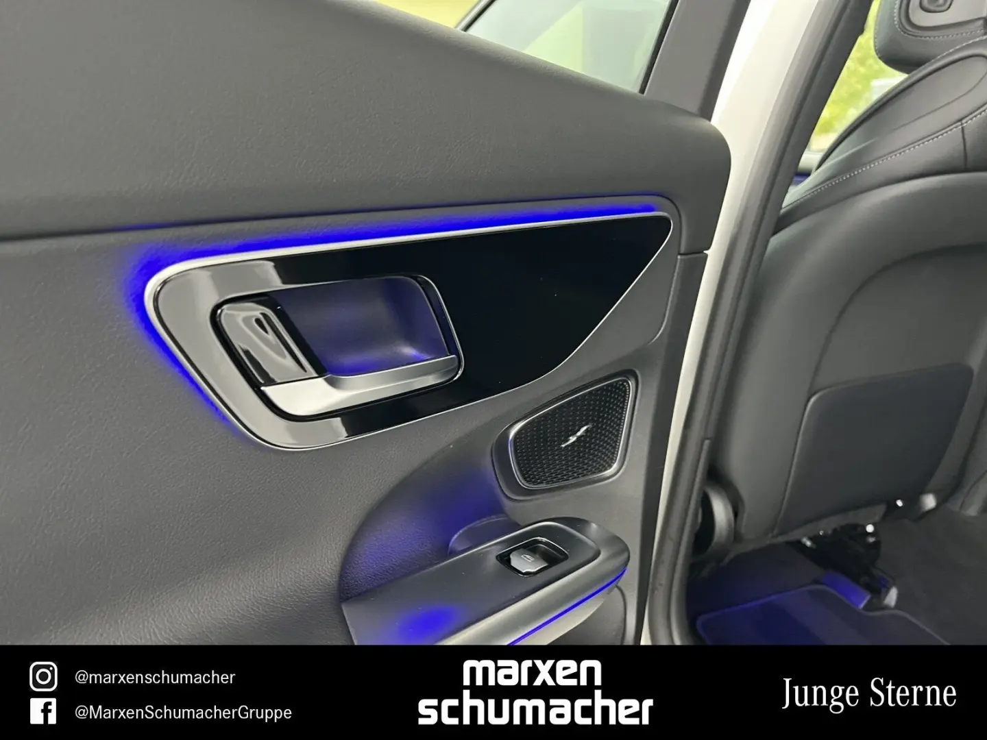 C 300 e AVANTGARDE Night 360  AdvSound Ambiente