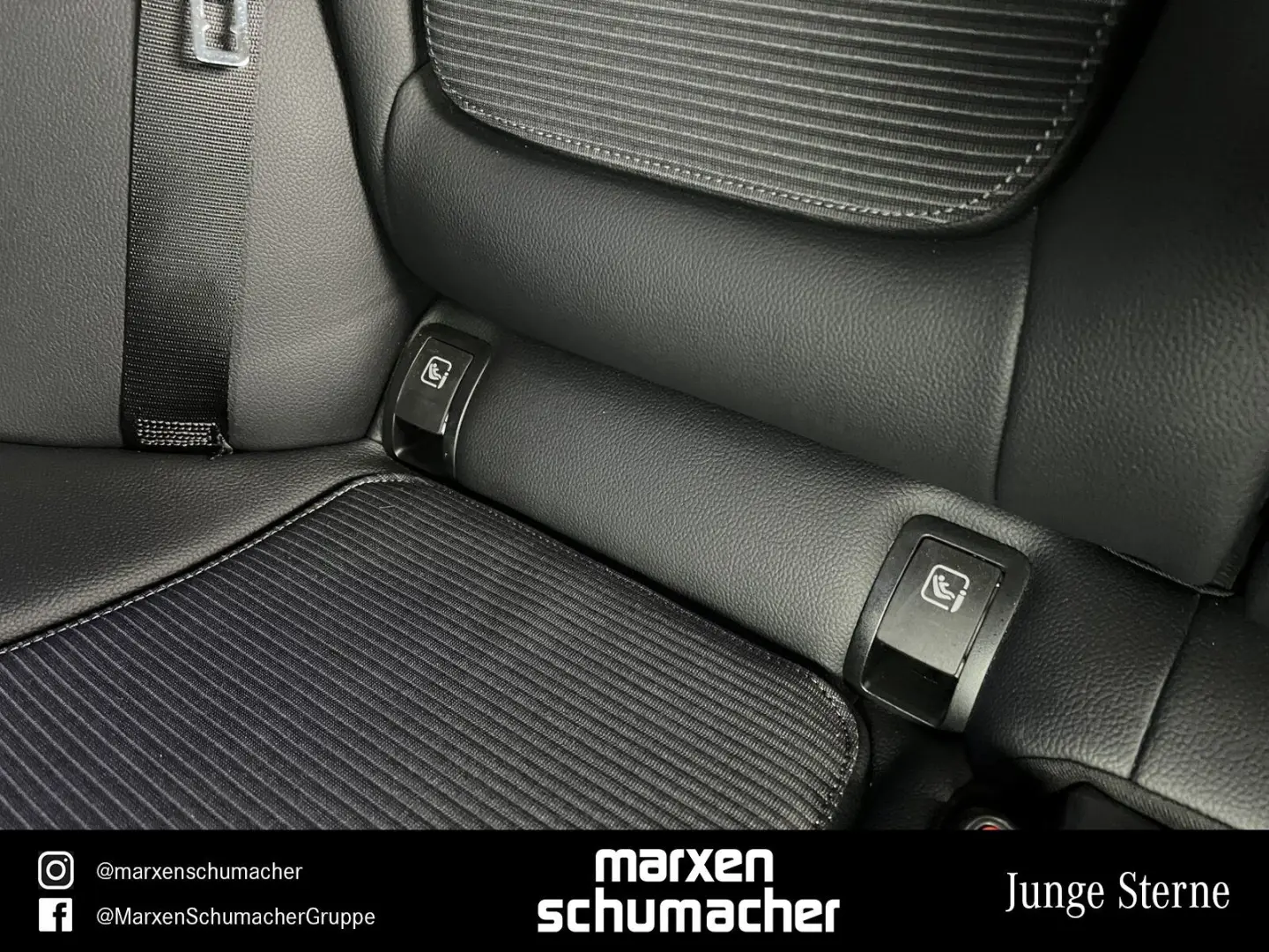 C 300 e AVANTGARDE Night 360  AdvSound Ambiente