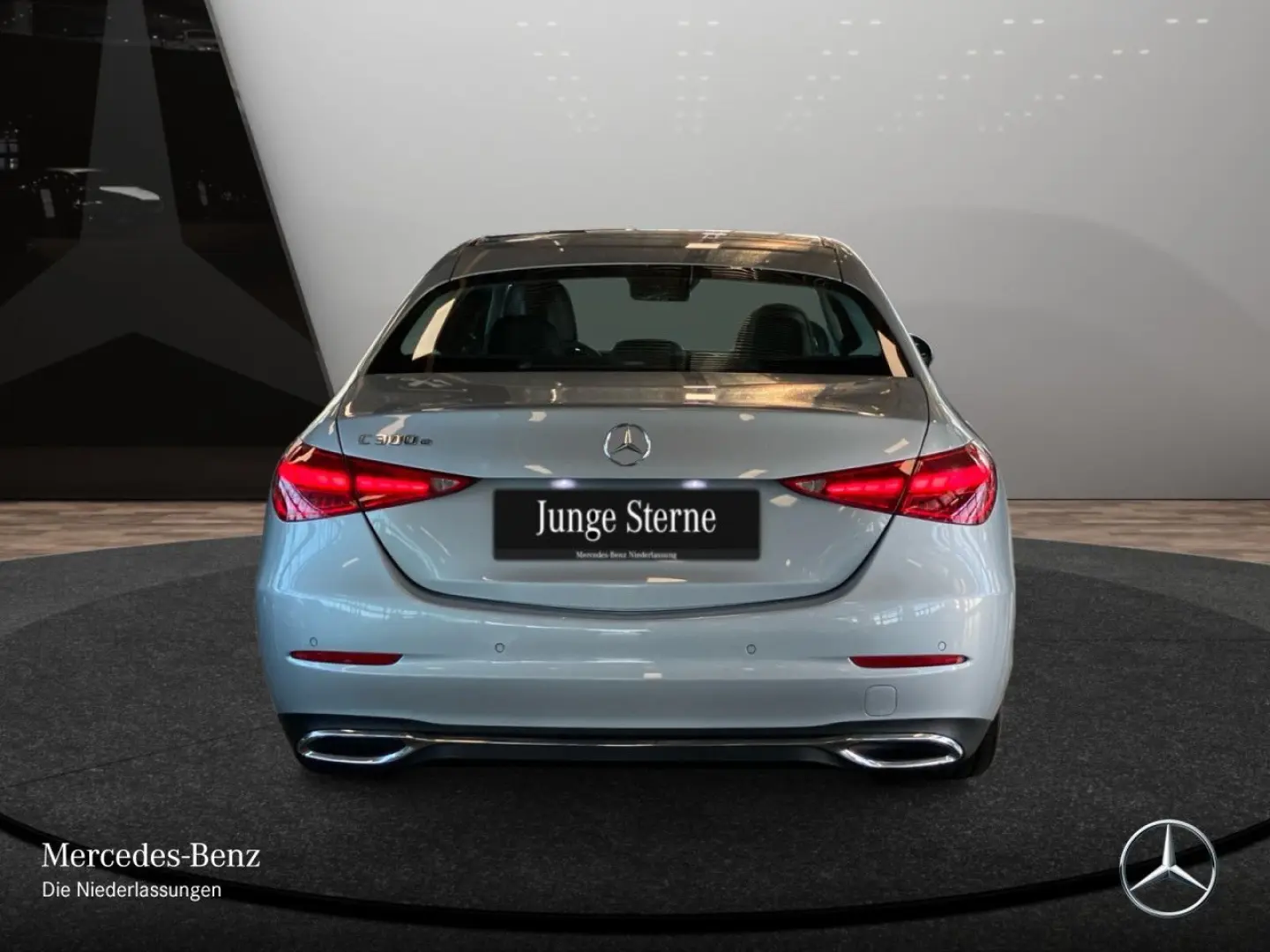 C 300 e Avantgarde LED Distr Kam NaviPrem Ambi