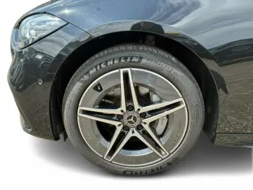 C 300 e AMG AUT Kam. KeyLess KlimaA LED LM Navi