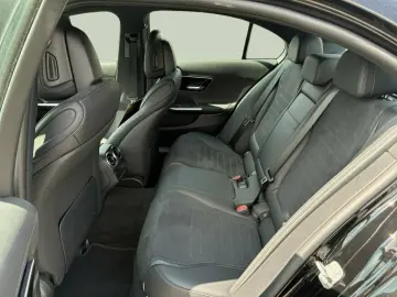 C 300 e AMG AUT Kam. KeyLess KlimaA LED LM Navi