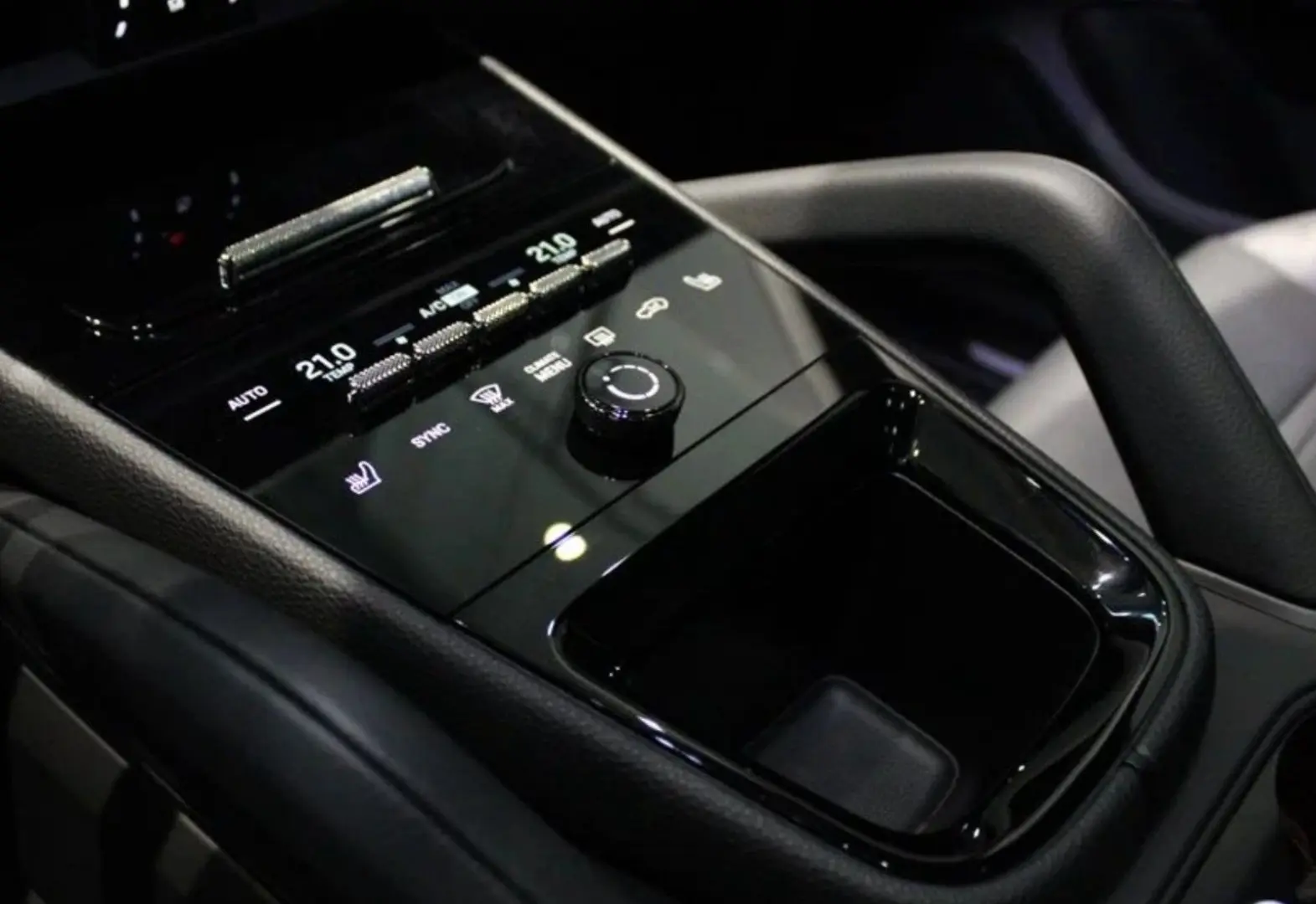 Cayenne Coupe E-Hybrid