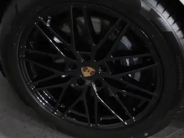 Cayenne Coupe E-Hybrid