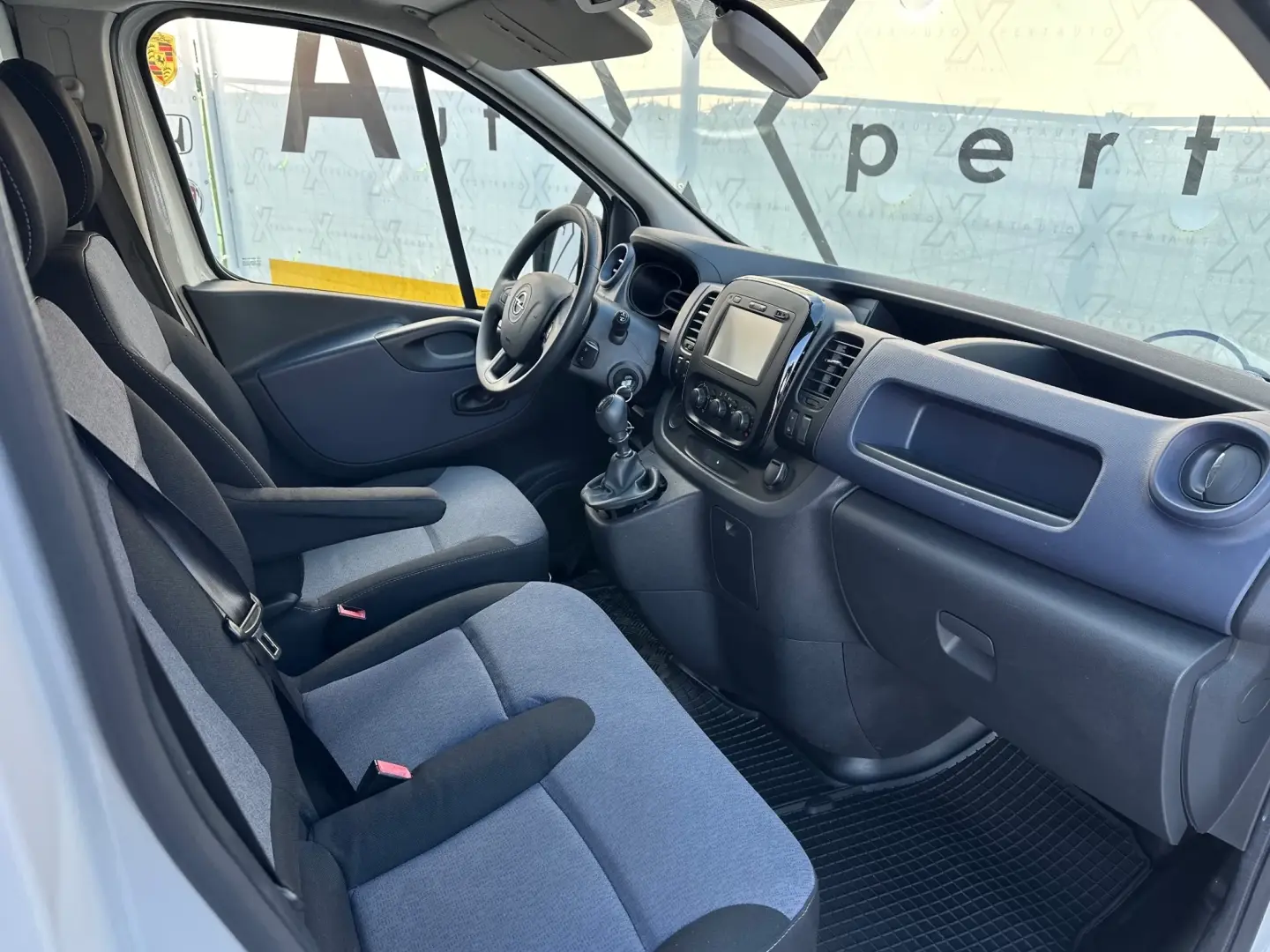 Opel VIVARO-B