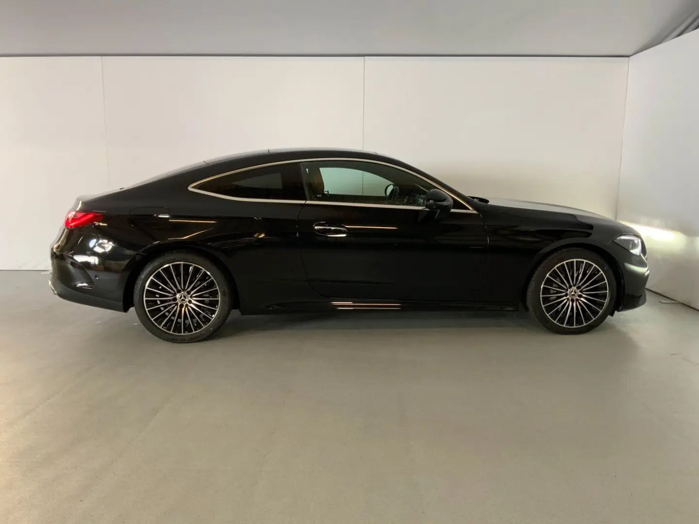CLE 300 4M Coupé AMG Premium  Pano DISTRO HAL