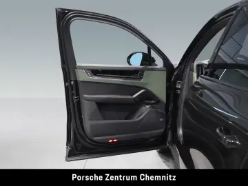 Cayenne E-Hybrid Luftfed.;BOSE;HD-Matrix;22
