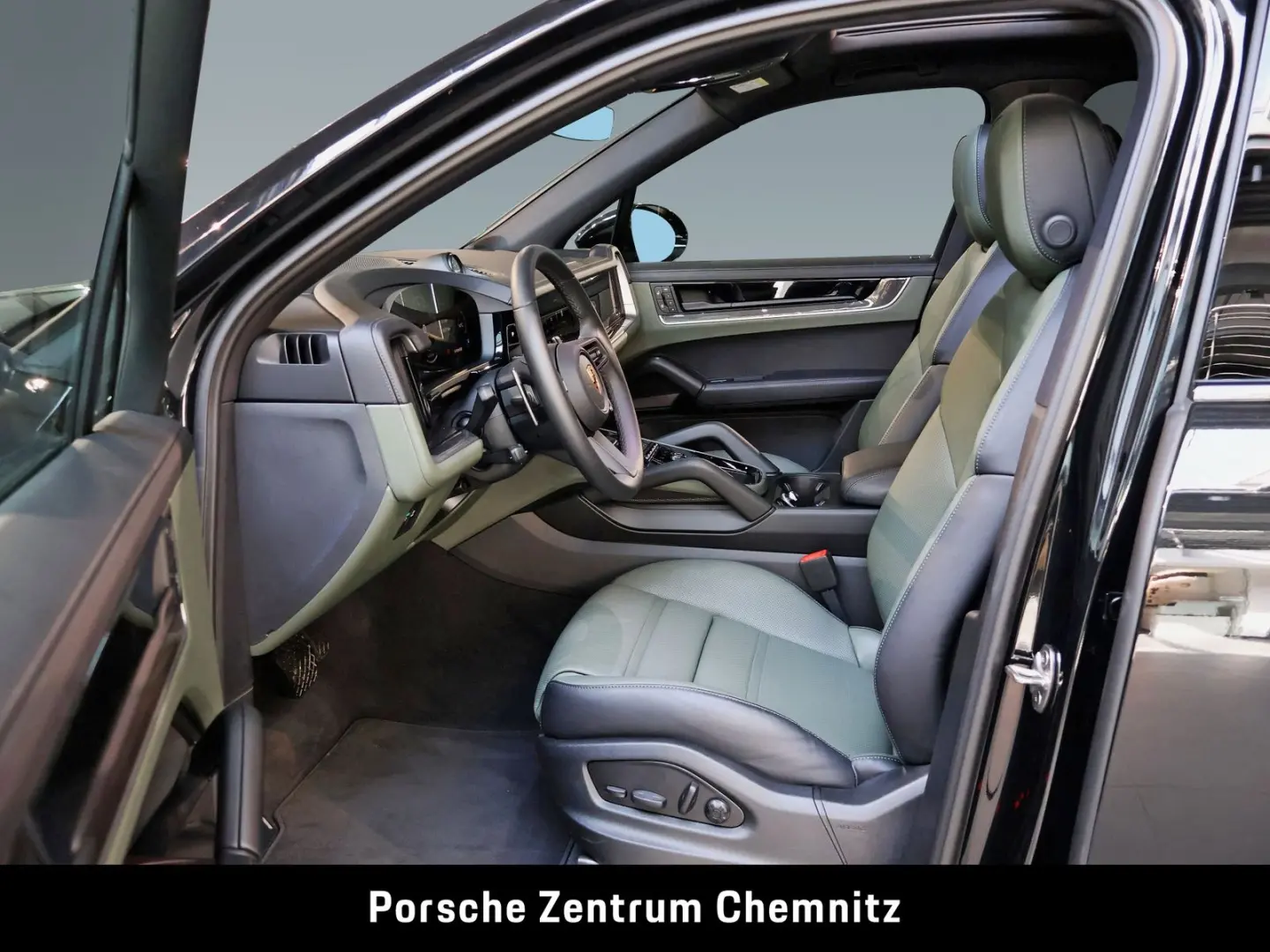 Cayenne E-Hybrid Luftfed.;BOSE;HD-Matrix;22