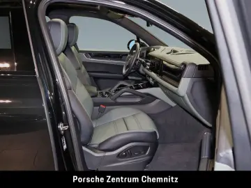 Cayenne E-Hybrid Luftfed.;BOSE;HD-Matrix;22