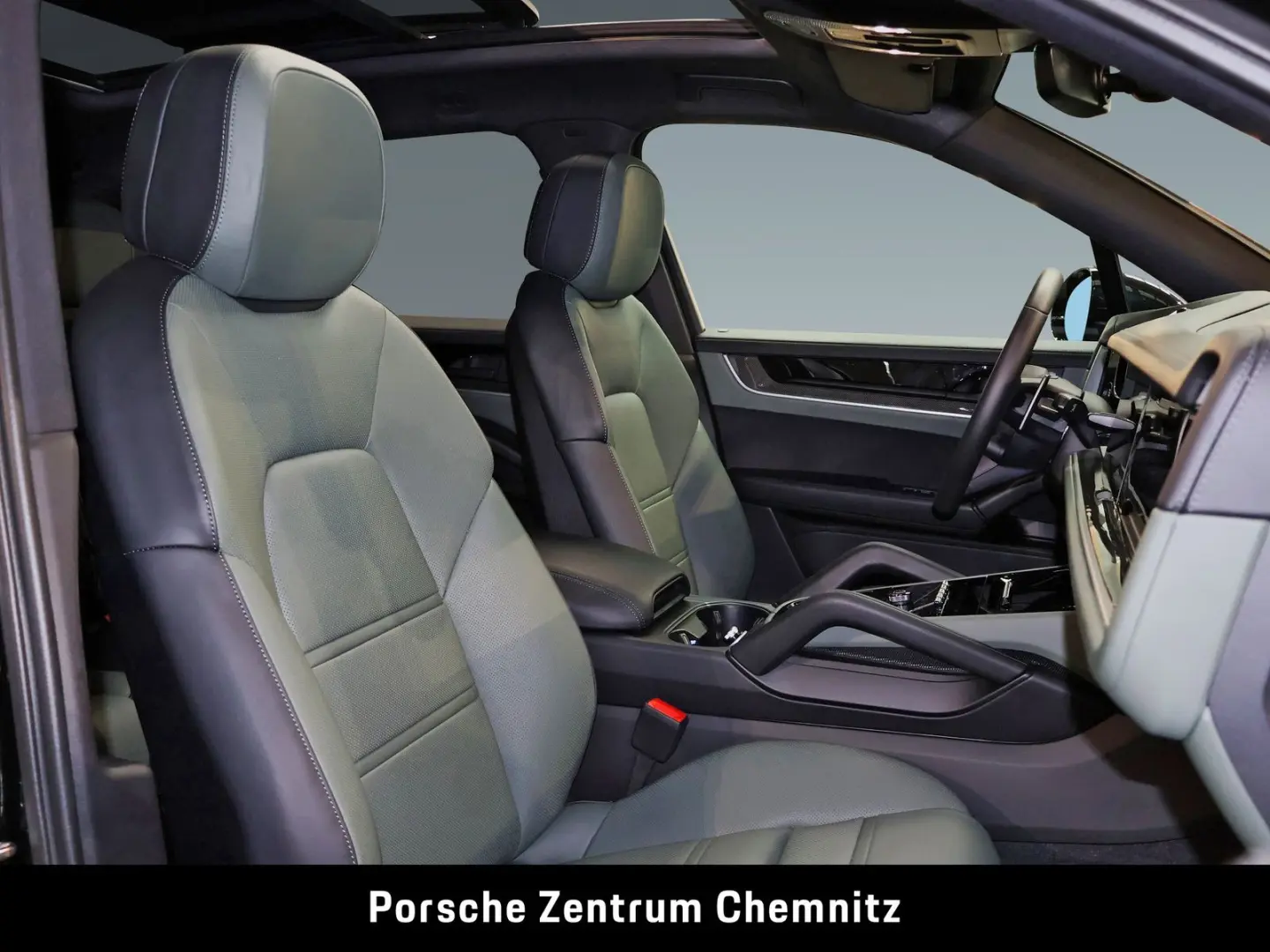 Cayenne E-Hybrid Luftfed.;BOSE;HD-Matrix;22