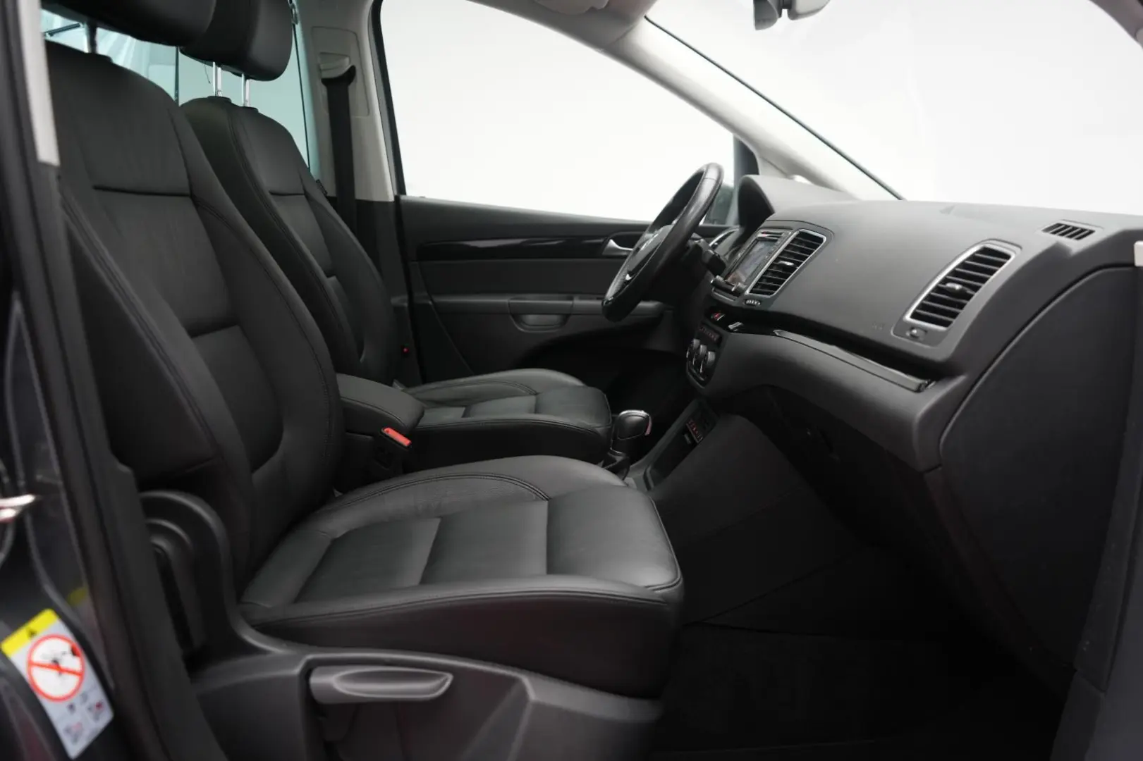 Sharan 2.0 TDI DSG Highline Navi Leder ACC Kamer