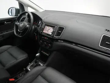 Sharan 2.0 TDI DSG Highline Navi Leder ACC Kamer