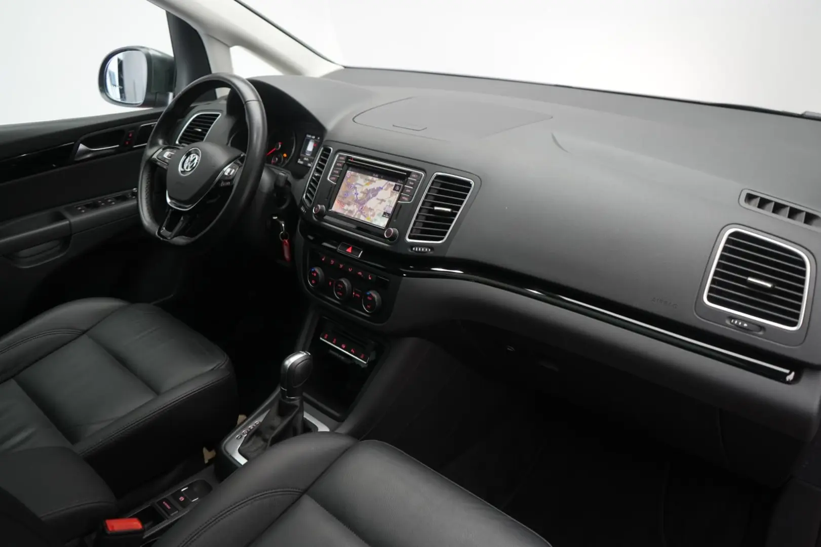 Sharan 2.0 TDI DSG Highline Navi Leder ACC Kamer