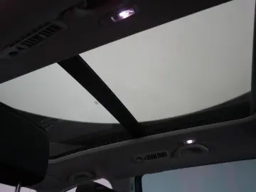 Sharan 2.0 TDI DSG Highline Navi Leder ACC Kamer