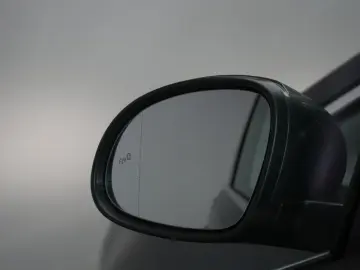 Sharan 2.0 TDI DSG Highline Navi Leder ACC Kamer