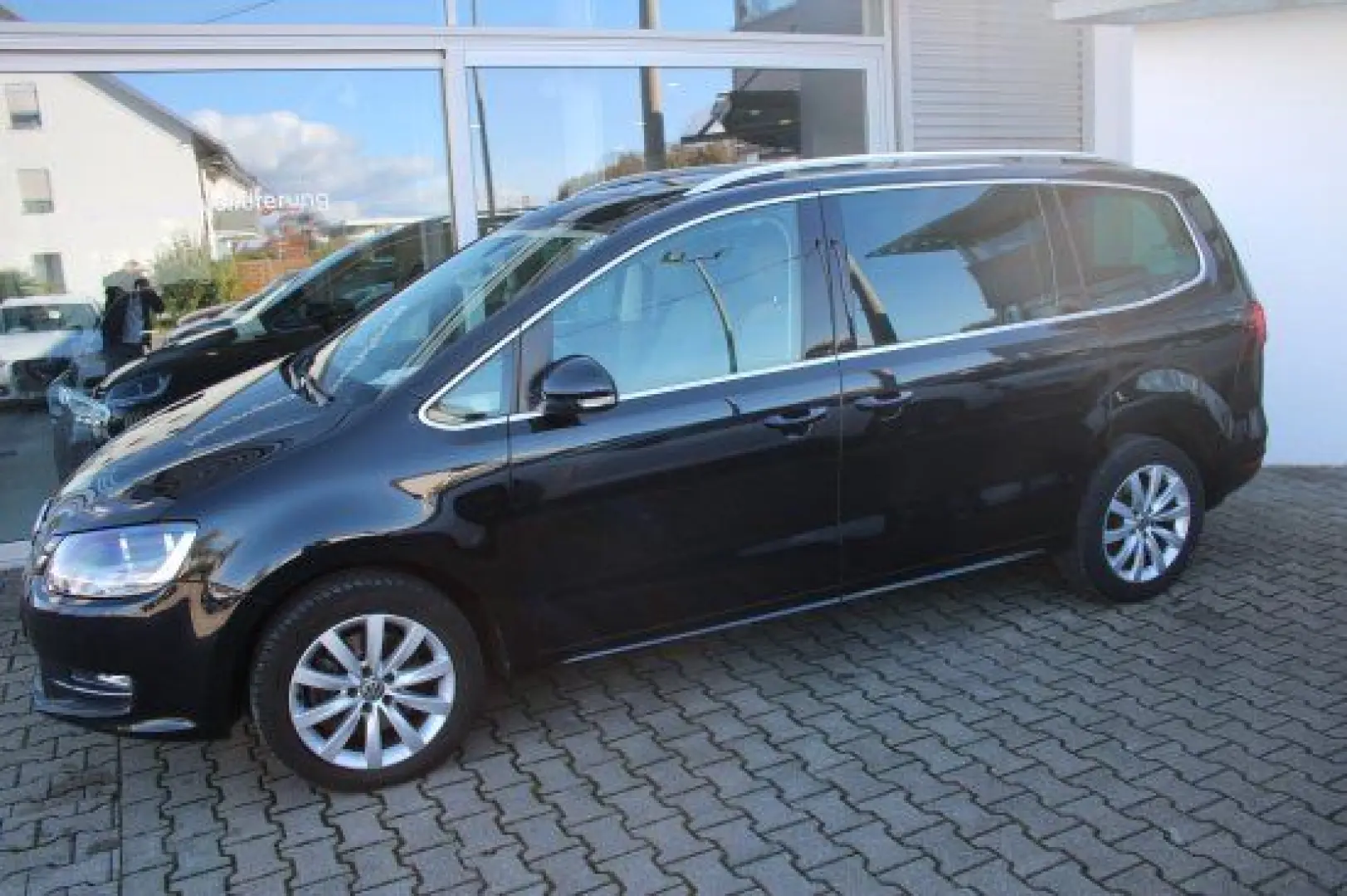 Sharan 4Motion 2.0 TDI Highline Pano Navi Leder