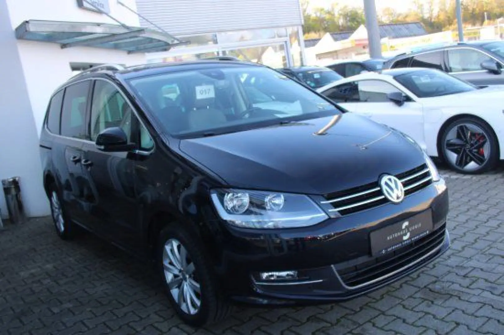 Sharan 4Motion 2.0 TDI Highline Pano Navi Leder