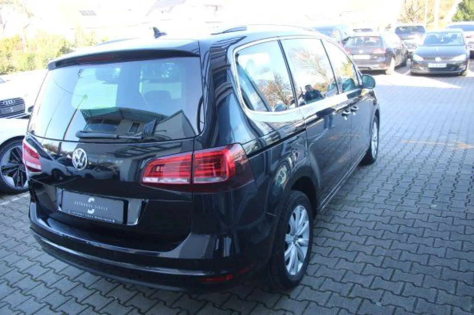 Sharan 4Motion 2.0 TDI Highline Pano Navi Leder