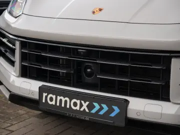 E-Hybrid Coupé ACC-LUFTF-PANO-HD-AHK-HUD-BOSE-RS