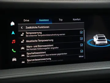 E-Hybrid Coupé ACC-LUFTF-PANO-HD-AHK-HUD-BOSE-RS