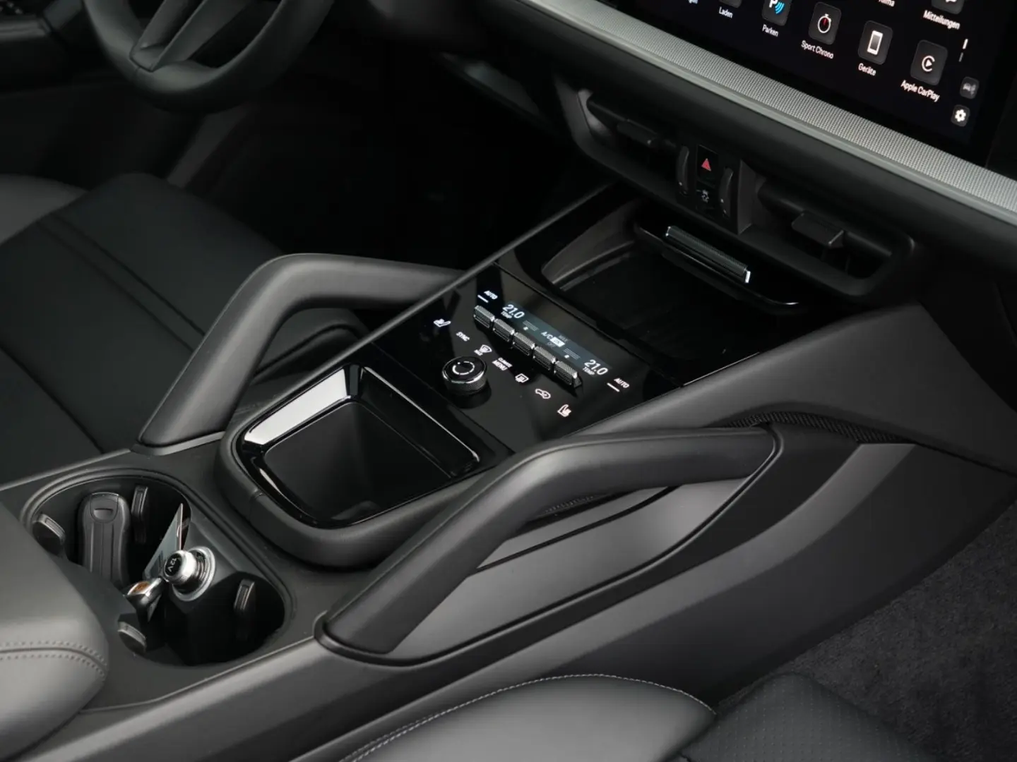 E-Hybrid Coupé ACC-LUFTF-PANO-HD-AHK-HUD-BOSE-RS