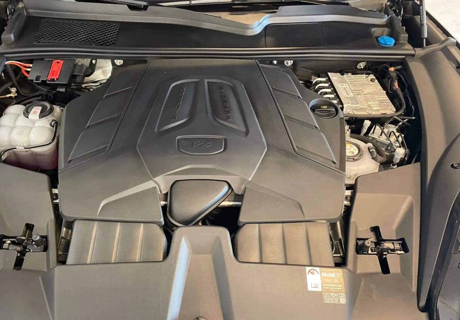 Cayenne Coupe E-Hybrid