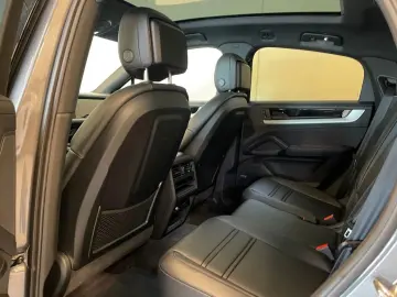 Cayenne Coupe E-Hybrid