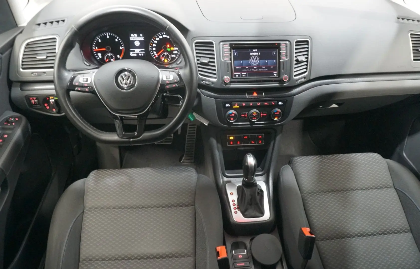 Sharan United 2.0 TDI  7 Sitzer  AHK NAVI