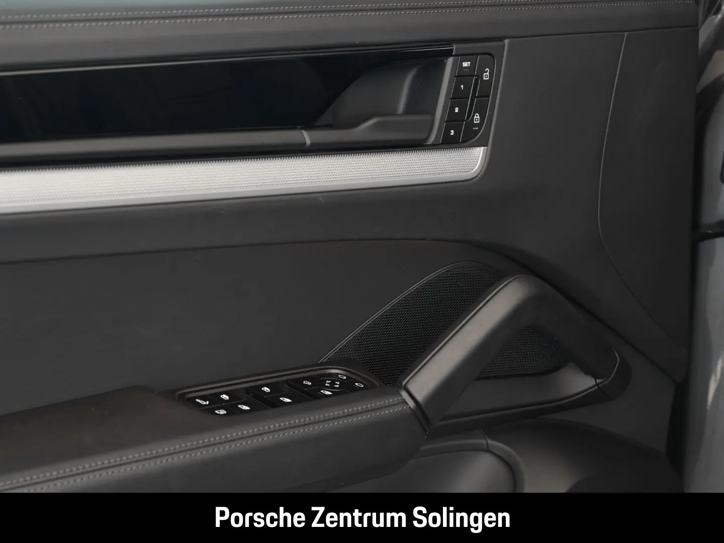 Cayenne E-Hybrid 21'' RS Sitzbelüftung AHK SoftC