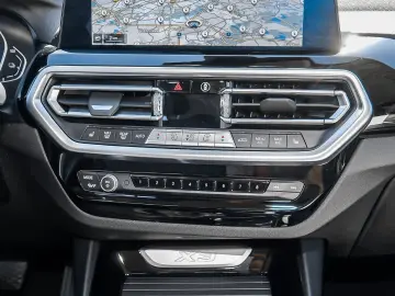X3 xDrive30e AHK RFK NAVI LED PDC V H DAB Klima