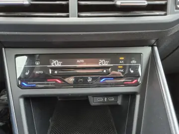 Volkswagen Polo STYLE 1.0 TSI 95 CP 2023