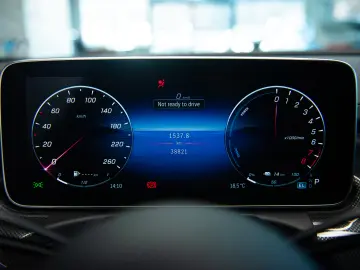 Mercedes-Benz C 300 e Plug-in Hybrid 9G-Tronic