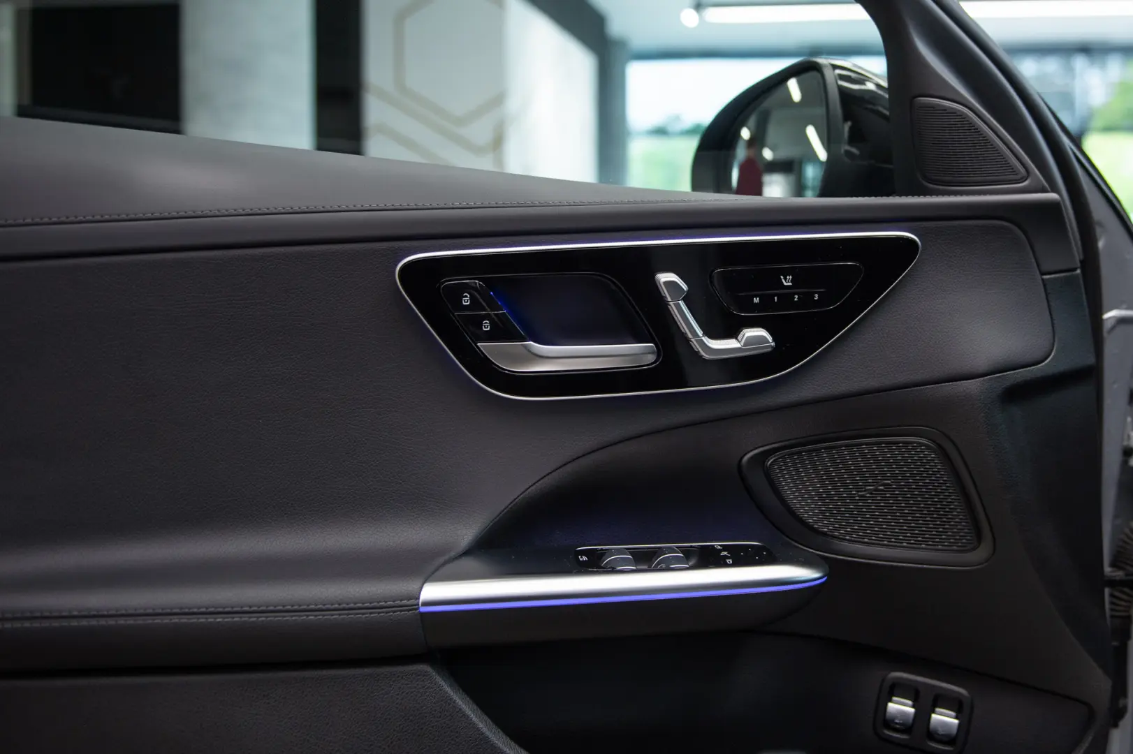 Mercedes-Benz C 300 e Plug-in Hybrid 9G-Tronic