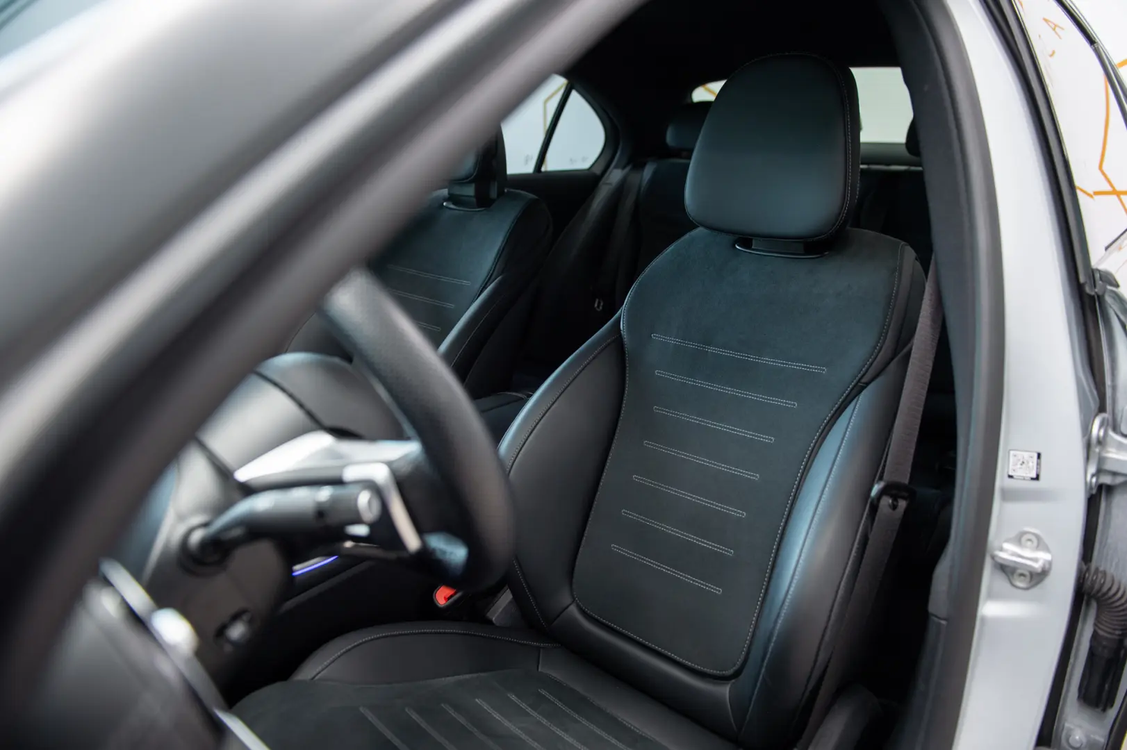 Mercedes-Benz C 300 e Plug-in Hybrid 9G-Tronic