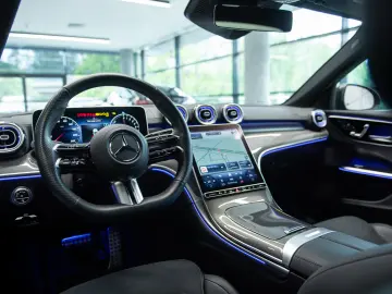 Mercedes-Benz C 300 e Plug-in Hybrid 9G-Tronic