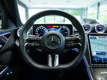 Mercedes-Benz C 300 e Plug-in Hybrid 9G-Tronic
