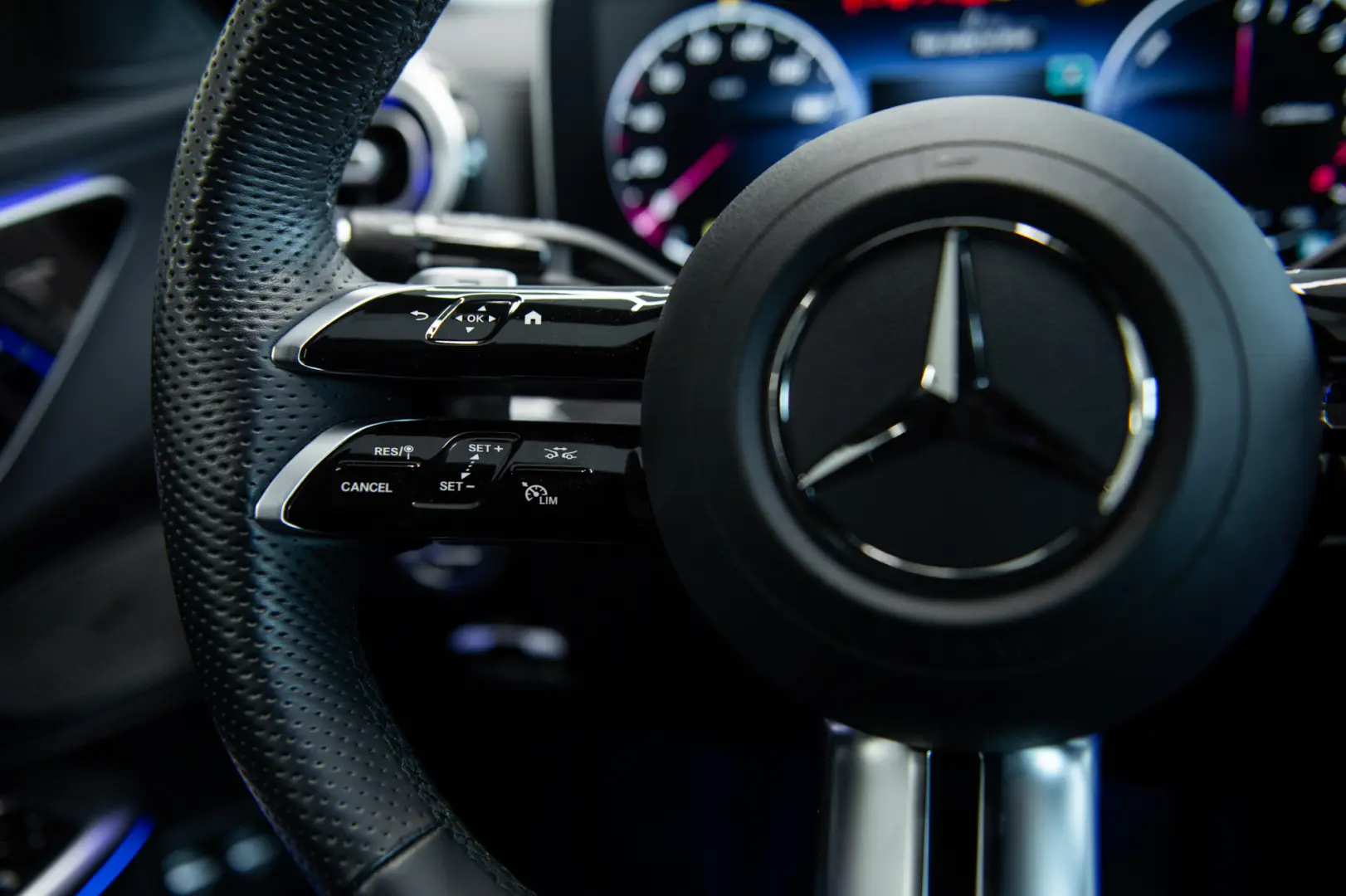 Mercedes-Benz C 300 e Plug-in Hybrid 9G-Tronic