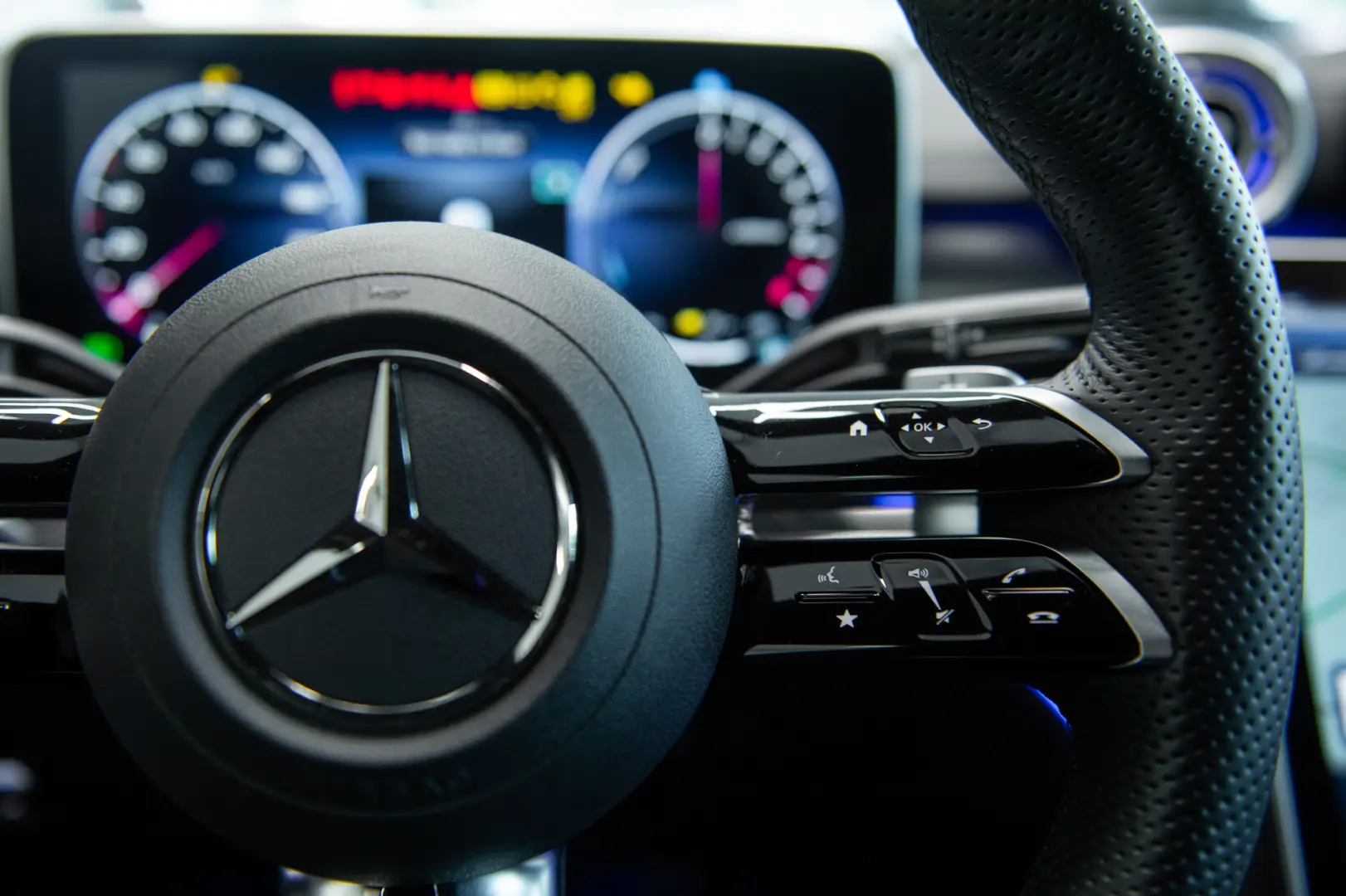 Mercedes-Benz C 300 e Plug-in Hybrid 9G-Tronic