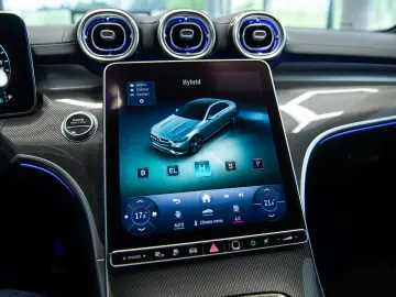 Mercedes-Benz C 300 e Plug-in Hybrid 9G-Tronic