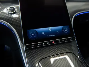 Mercedes-Benz C 300 e Plug-in Hybrid 9G-Tronic