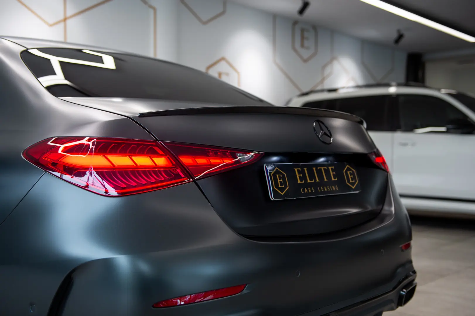 Mercedes-Benz C 300 e Plug-in Hybrid 9G-Tronic