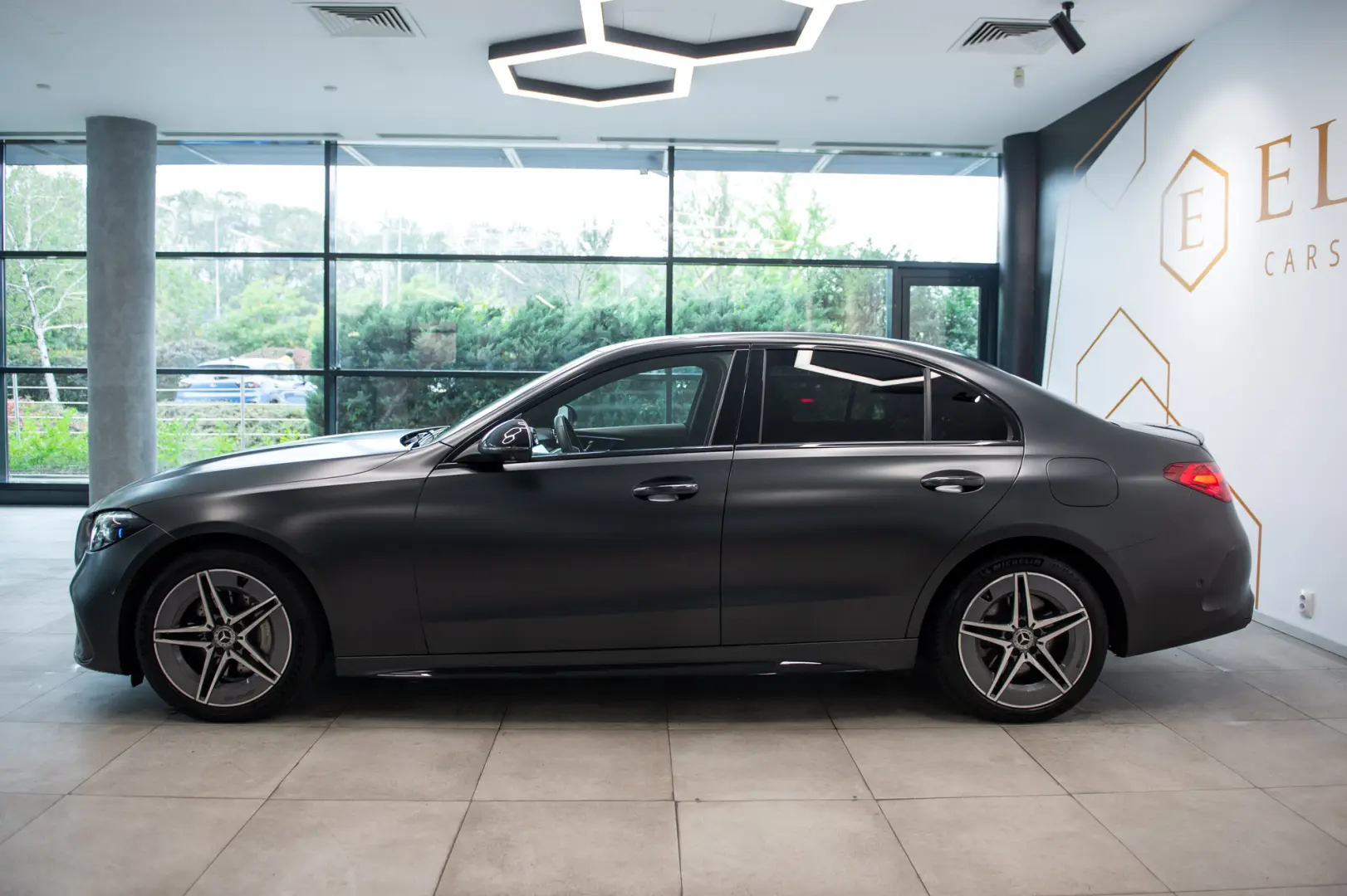 Mercedes-Benz C 300 e Plug-in Hybrid 9G-Tronic