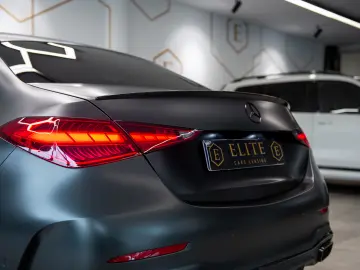 Mercedes-Benz C 300 e Plug-in Hybrid 9G-Tronic