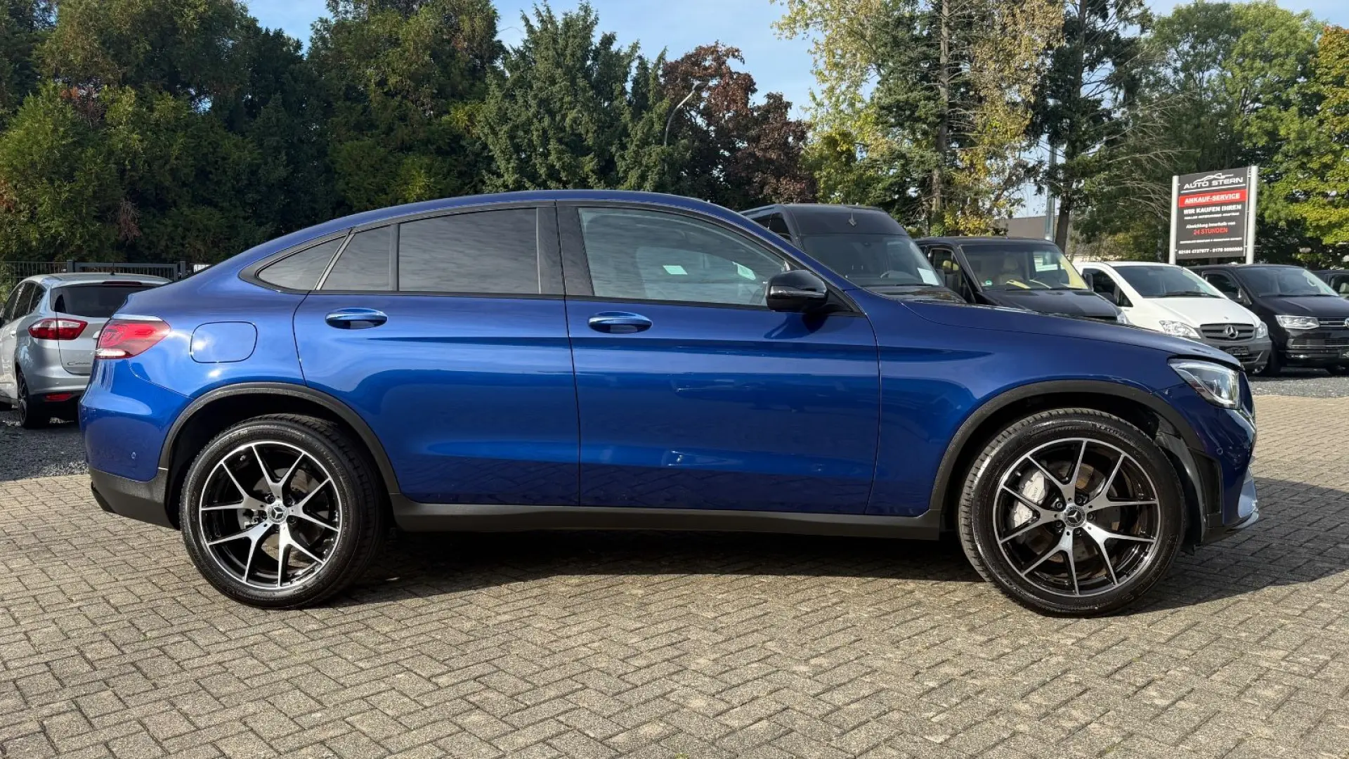 GLC 300 Coupe 4M AMG DISTR  MBUX  NIGHT 360 20