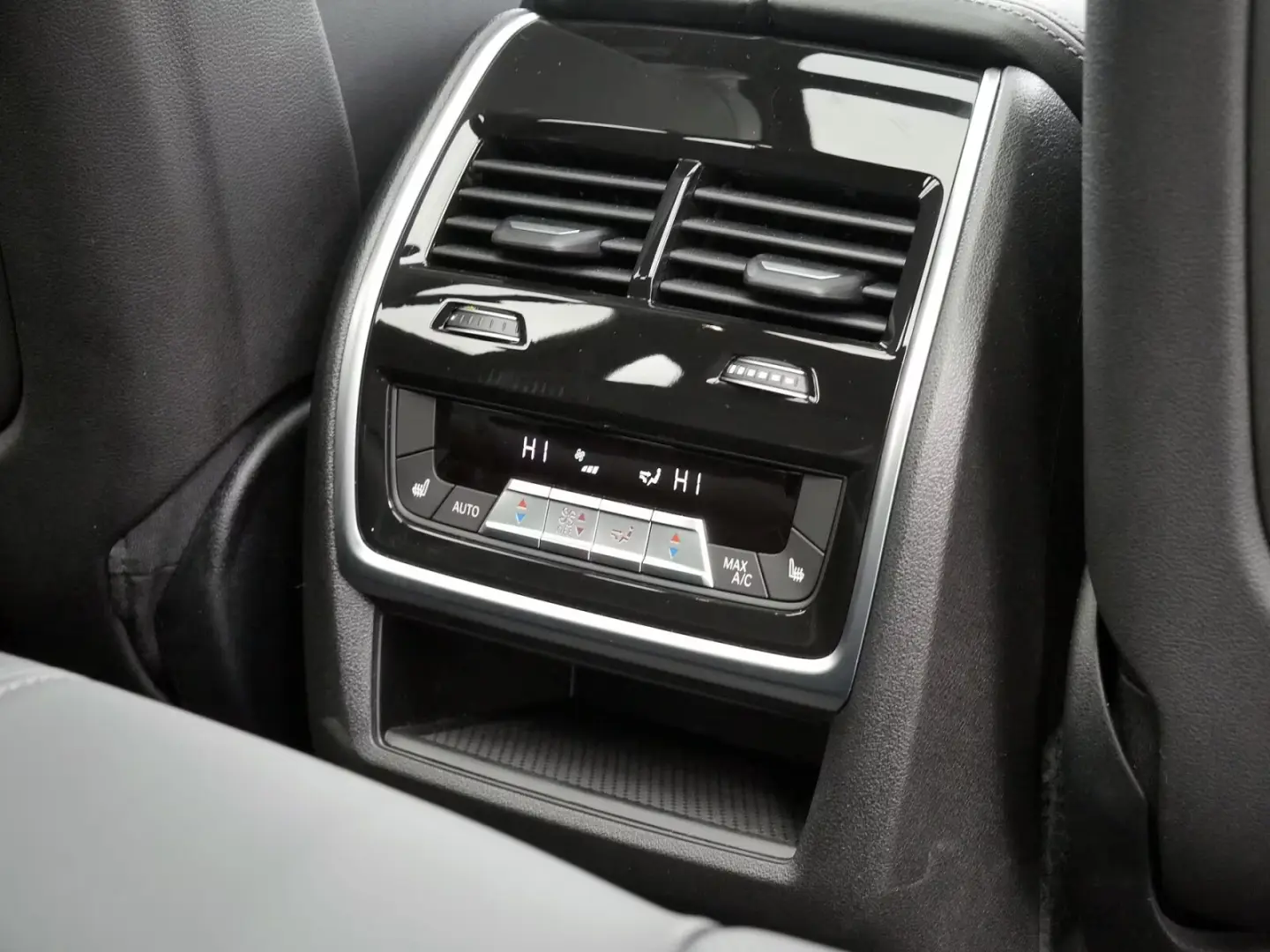 BMW X5 40i M-Sport Pro LUFT PANO-SKY INTEGR