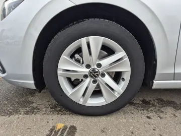 Volkswagen Golf 1.0 eTSI MHEV 110 CP DSG Life 2024