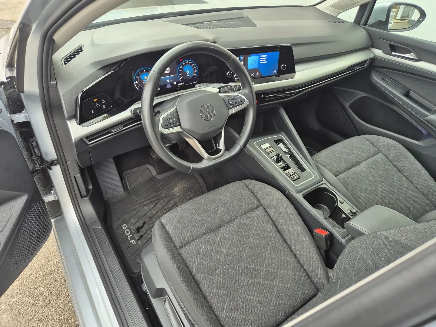 Volkswagen Golf 1.0 eTSI MHEV 110 CP DSG Life 2024