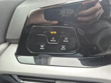 Volkswagen Golf 1.0 eTSI MHEV 110 CP DSG Life 2024