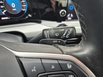 Volkswagen Golf 1.0 eTSI MHEV 110 CP DSG Life 2024